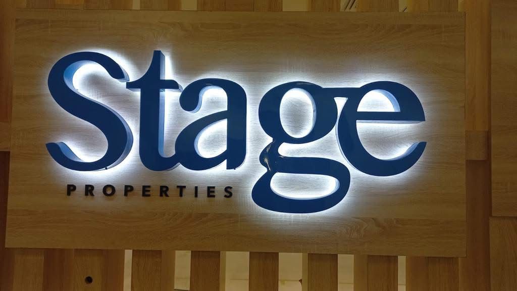 Wall neon lights Dubai | Neon logo signs Dubai | Outdoor neon signs Dubai
